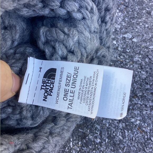 The North Face Women's Cable Beanie - Picture 3 of 4